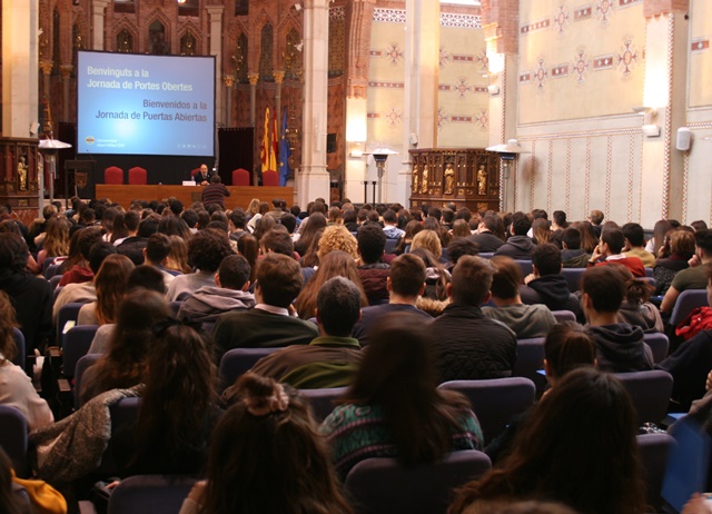 A las puertas de la universidad